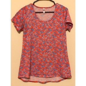 XS LuLaRoe Classic Tee red floral